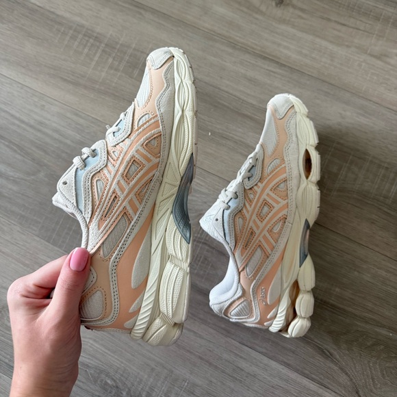 ASICS sneakers - Picture 3 of 4